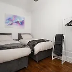 Swiss Haven - Spacious 3 Bedroom House