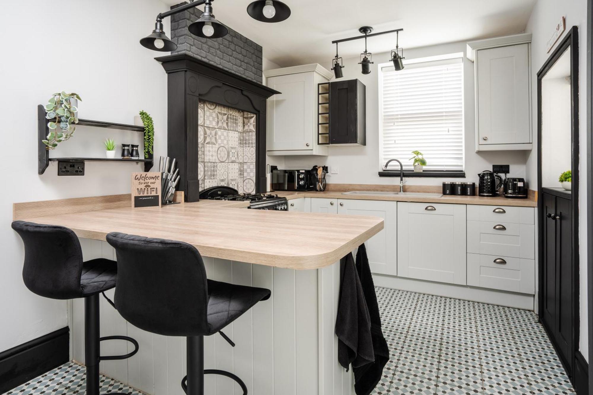 Swiss Haven - Spacious 3 Bedroom House Holiday home *